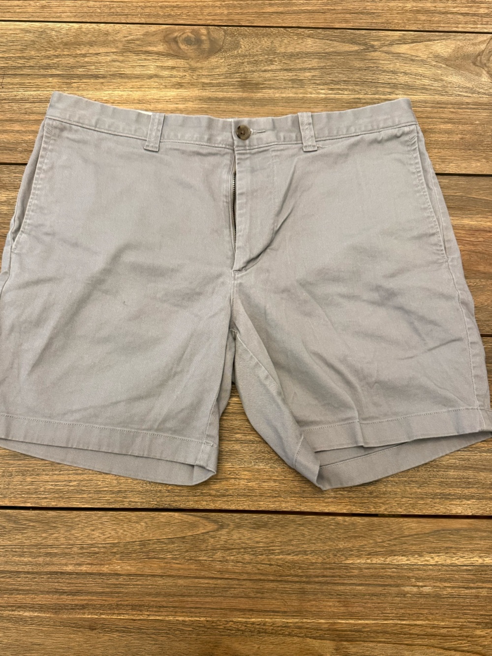 J. Crew Factory Men's Flat-Front Shorts in Light Gray